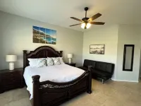 Water/Golf Course Backyard | Heated Pool Included in Price | Modern 3 bedroom 챈들러 길버트 커뮤니티 대학 - 페코스 캠퍼스 주변 호텔