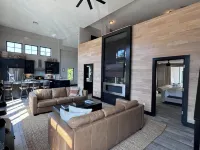 Modern, Spacious Loft in Douglas with Free Parking!