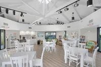 Siesta Dunes 1st Floor Beach Retreat + Bikes