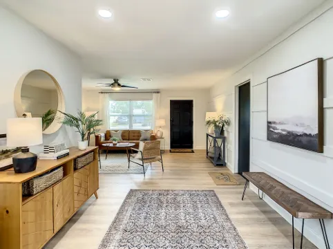 Cypress Inn - Modern home close to Siesta Key