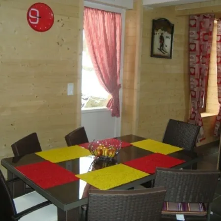 4-people apartment near center, lake, ski