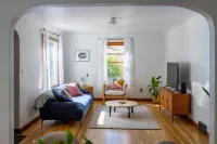 The McKenzie BnB - Charming & Cozy - 1 Block from Downtown Pullman!