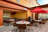TownePlace Suites Red Deer - พร้อมอาหารเช้า