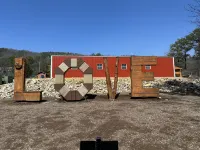 Cozy Treehouse 2-bedroom cabin in beautiful 4-season Massanutten Resort
