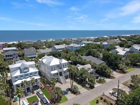 Prime location!  Downtown IOP.  Private pool. Elevator.  1 block to town/beach.