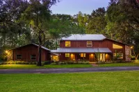 Secluded Waterfront Retreat With Private Dock