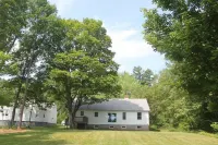 Lakehome near Houghton with Outdoor Sauna!