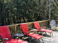 Wonderful House 3 Min Walk to Ocean; Community Pool, Celebrate the Simple Life! 杜克酒店