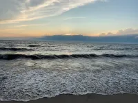 Steps to the beaches of Lake Erie 4BR, 3BA Beautiful House