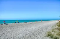Sunny Side Up 2 bed 2 bath steps to the gulf! - Beach