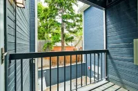 Family Friendly Condo- Walk to Main Street and Town Lift