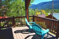 Stunning Lake & Mountain Views + Walk to Town + XL Hot Tub!