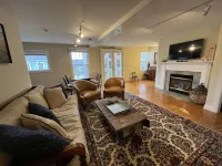 HATHAWAY HOME- Downtown Historic New Bedford, ACROSS FROM WHALING MUSEUM Hotels in New Bedford