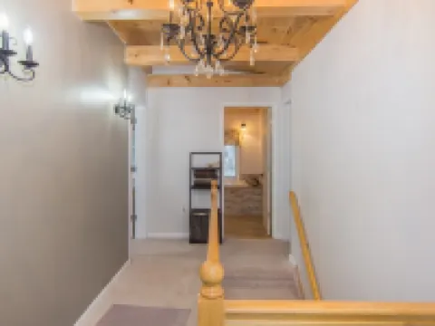 Hog Mountain Chalet • Hot Tub • Near Belleayre Hotels in Middletown