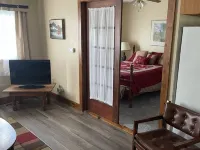 Covered Deck with Tub on 200 acres; 10 min from Ellicottville / Holiday Valley 曼斯費爾德酒店