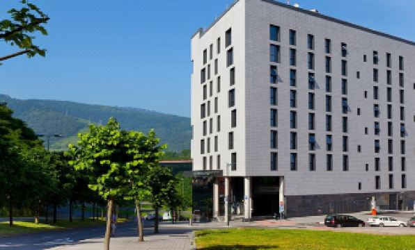 Hotel Gran Bilbao - Housity