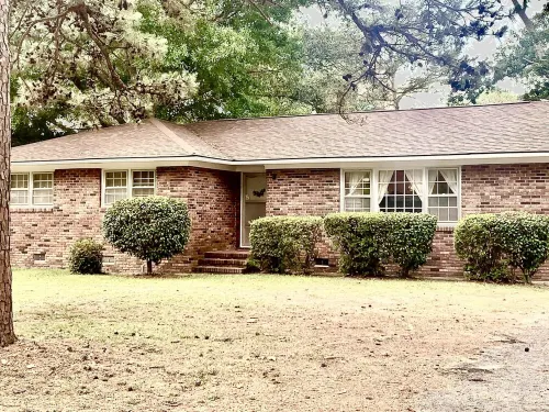 Walking distance from one of South Carolina's top Medical centers.