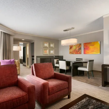 Embassy Suites by Hilton Chicago North Shore Deerfield