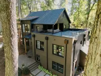 Buckhead Black House Spacious 5 Bedroom Mansion with Heated Pool - Lenox Atlanta