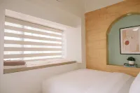 Zen  Minimalist Comfort Hotels in Oton