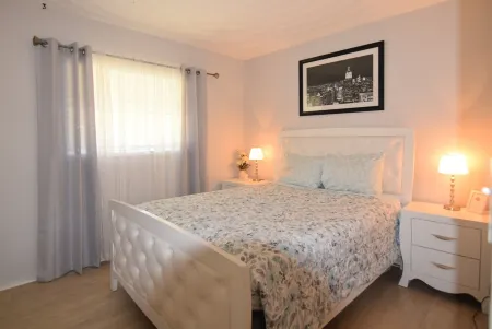 Private Large Pool Getaway Near Siesta Key Gulf Gate Home