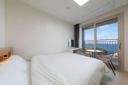Yangyang Jukdo Ocean View 16 21 Отели рядом с достопримечательностью «Jukdo Beach»