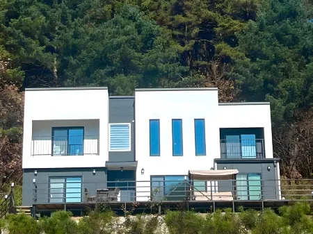 Hwacheon Park Golf Bnb Отели в г. Хвачхон