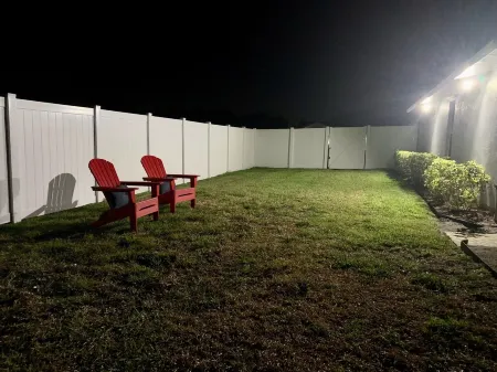 Beautiful 3 Bedroom 2 Bath Home with Heated  Private Pool. Sleeps 6 to 8.