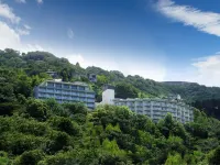 Wisterian Life Club Usami Hotels in Itō