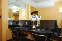 Paradise Inn & Suites - 2-Star