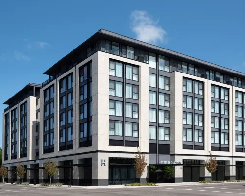 Holman Riverfront Park Hotel Salem,Tapestry Collection by Hilton Hotels in Salem