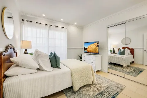 Coastal Home in Dana Point, 5-bedrooms, 4-bathrooms, beach, restaurants, shops