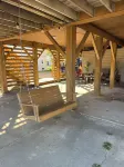 Charming 3-bedroom house with outdoor space & steps to the beach! - バルコニー