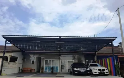 Teruntum 96 Guest House Hotels near Sultan Haji Ahmad Shah Airport
