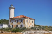 Fabulous Villa in a Peaceful Area - Beahost