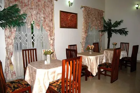 Acacia Lodge, North Legon