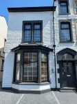 Marston Town Centre Villa