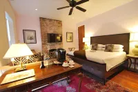 Grand Center Inn Hotel in zona Saint Louis University School for Professional Studies