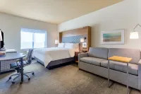 Holiday Inn & Suites Cedar Falls-Waterloo Event Ctr Hotel in zona Panther Lounge