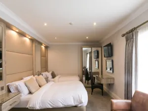 Fitzgeralds Woodlands House Hotel