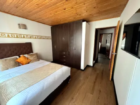 Oporto 83 Hotel di 