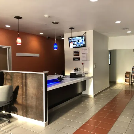 Motel 6 Woodway, TX