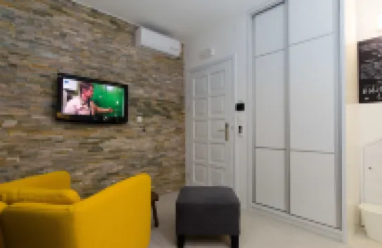 Apartments & Rooms Tiramola - Old Town