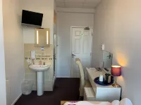 Austins Guest House Hotels in Riverside