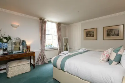 Abbey Mews in the Heart of Bath, Bath Keys Hotels in 