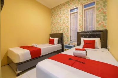 Reddoorz Syariah near Jam Gadang Bukittinggi 2 Hotel di Bukittinggi