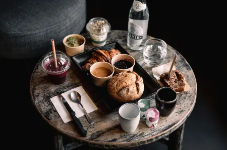 Mother Goose Hotel Отели рядом с достопримечательностью «Утрехтский центр выставок и конгрессов»