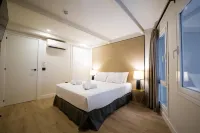 Apartamentos Málaga Premium - Calle San Telmo - Condos