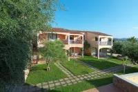 Appartamenti Badus Con Piscina