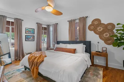 Historic Loft in Central Business District! Walk to Restaurants & Bathhouse Row!